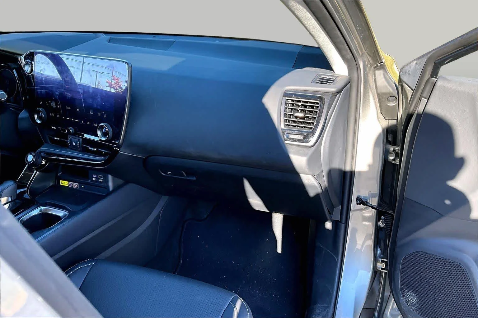 Certified Used 2024 Atomic Silver Lexus Premium image 19