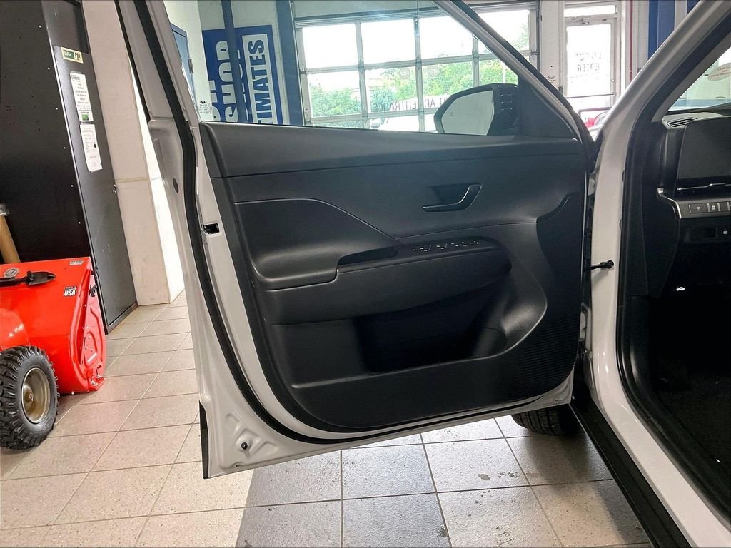Used 2026 Gray Hyundai SEL Sport image 9