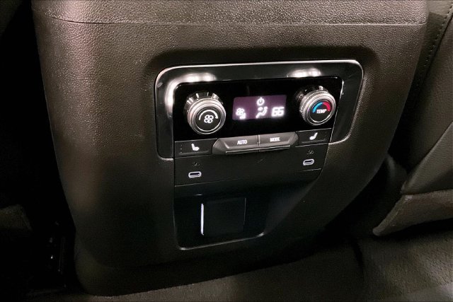 Used 2026 Onyx Black GMC Denali image 34