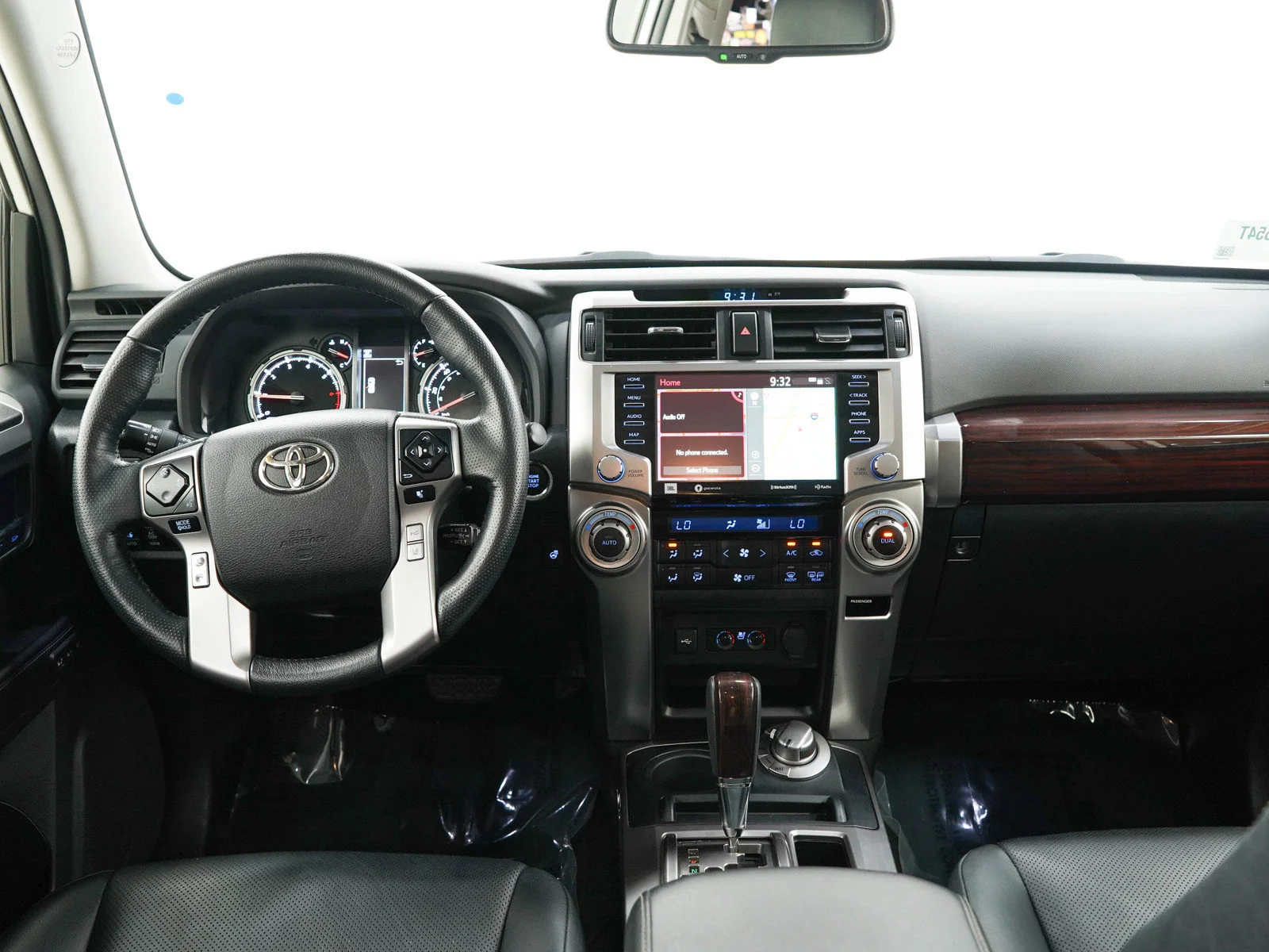 Used 2023 Blizzard Pearl Toyota Limited 4WD image 16