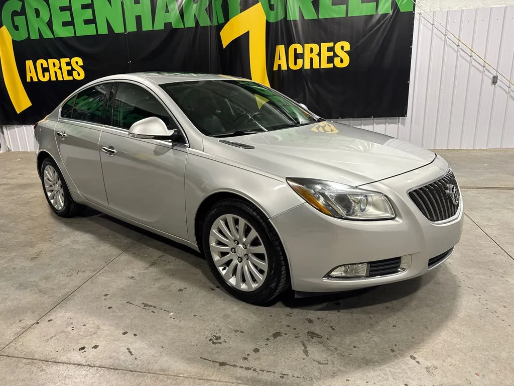 Used 2013 Buick Regal Premium 2 with VIN 2G4GT5GV6D9201509 for sale in White Hall, WV