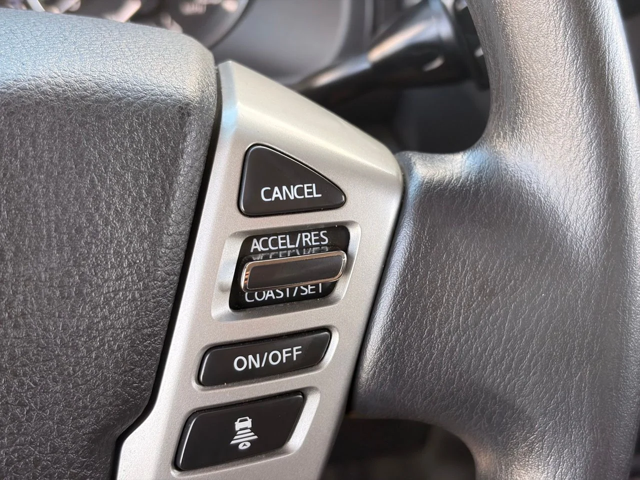 Used 2023 Glacier White Nissan SV image 26