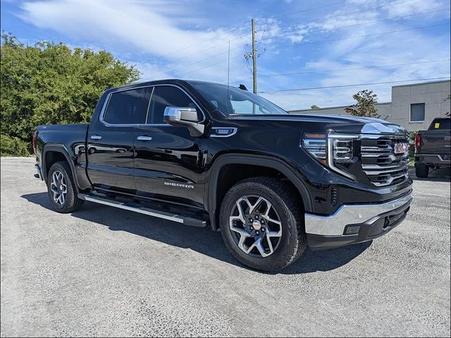 2026 GMC Sierra 1500 SLT - Photo 2