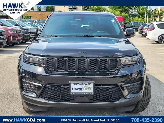 Certified Used 2025 Black Jeep Altitude X image 4