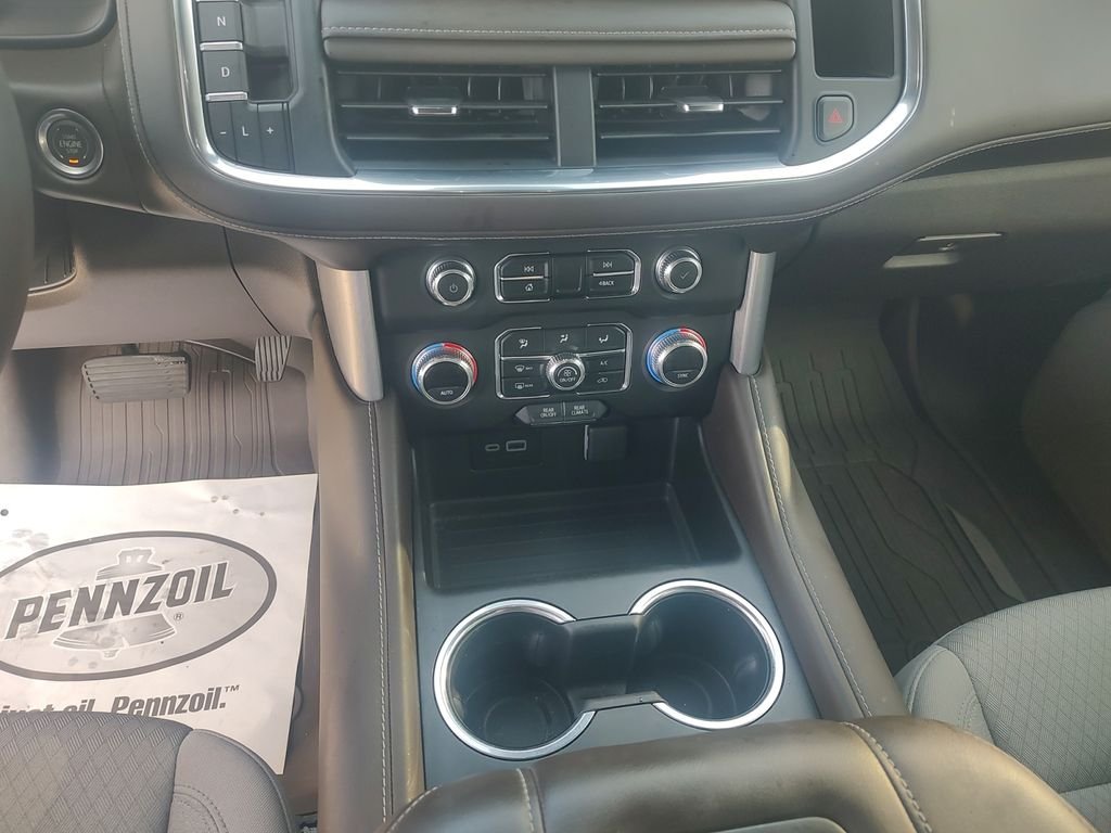 Used 2024 White GMC SLE image 11