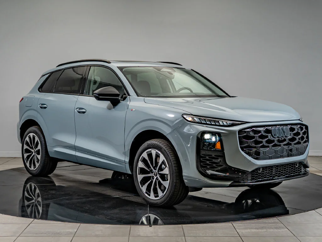 2026 Audi Q3 Base - Photo 3