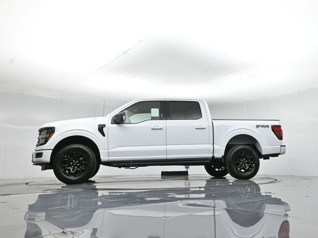 New 2026 Oxford White Ford XLT image 51