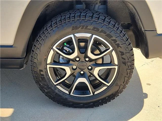 Used 2024 Sting-Gray Clearcoat Jeep Trailhawk 4x4 image 7