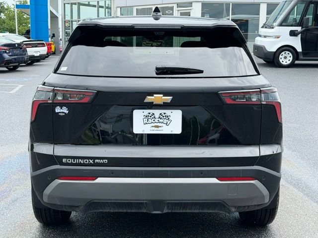 2027 Chevrolet Equinox LT - Photo 12