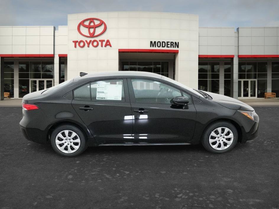 New 2026 Midnight Black Met Toyota LE image 14