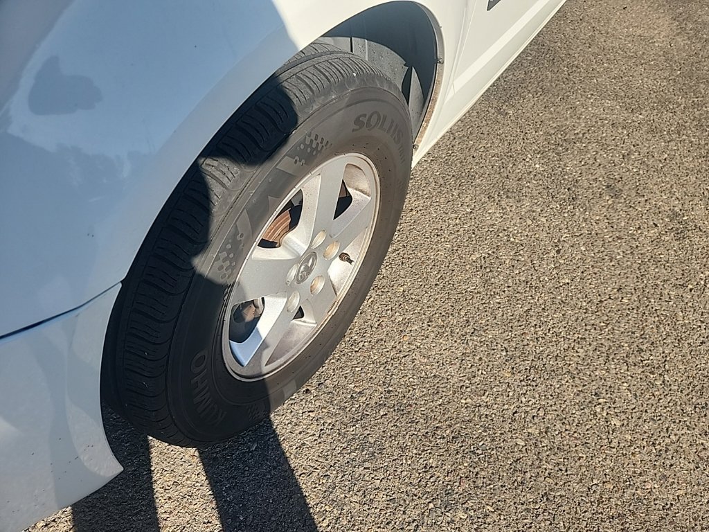 Used 2010 Stone White Dodge SXT image 7