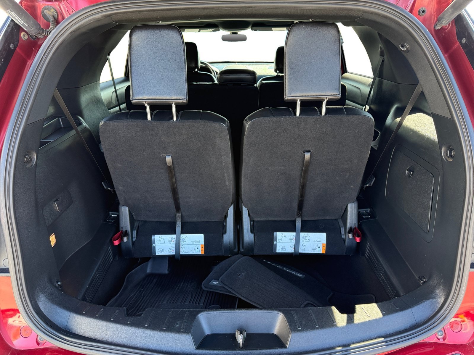 Used 2018 Ruby Red Metallic Ford XLT image 17