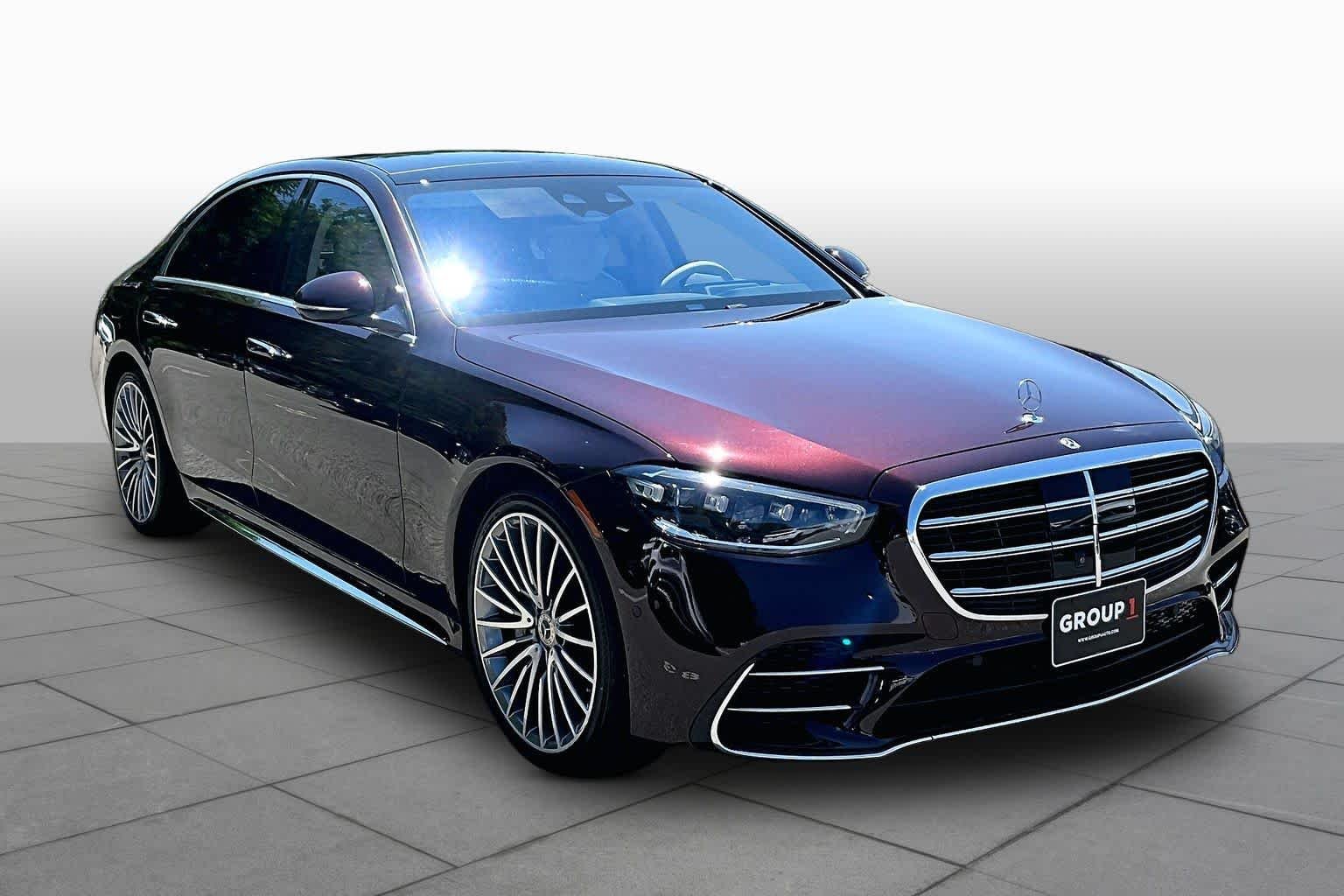 Used 2022 Rubellite Red Mercedes-Benz S 580 image 3