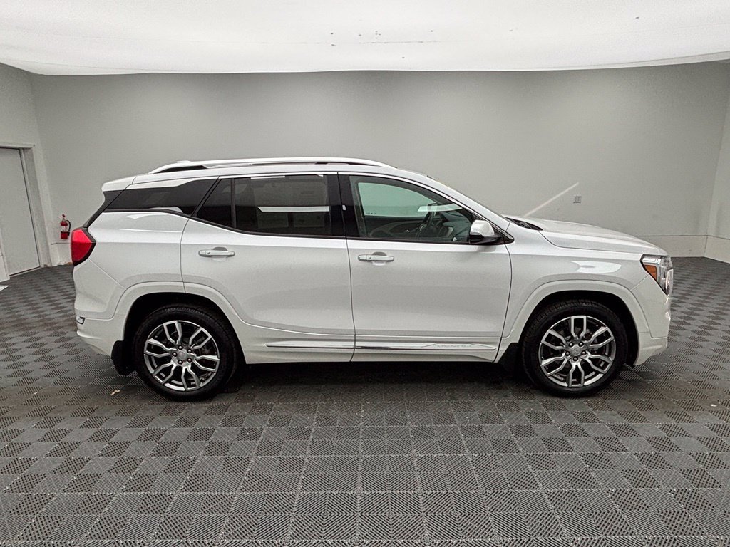 Certified Used 2023 White Frost Tri-Coat GMC Denali image 7