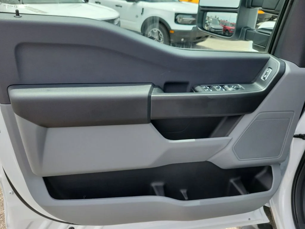 New 2026 Oxford White Ford F-350® XL image 14