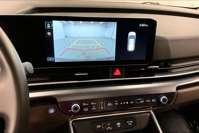 2025 Kia Carnival LXS - Photo 28