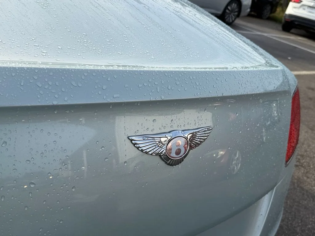 Used 2013 Silverlake Metallic Bentley GT V8 Convertible image 12