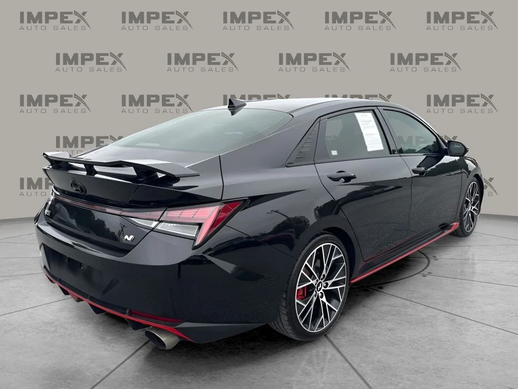 Used 2022 Black Hyundai Base image 3
