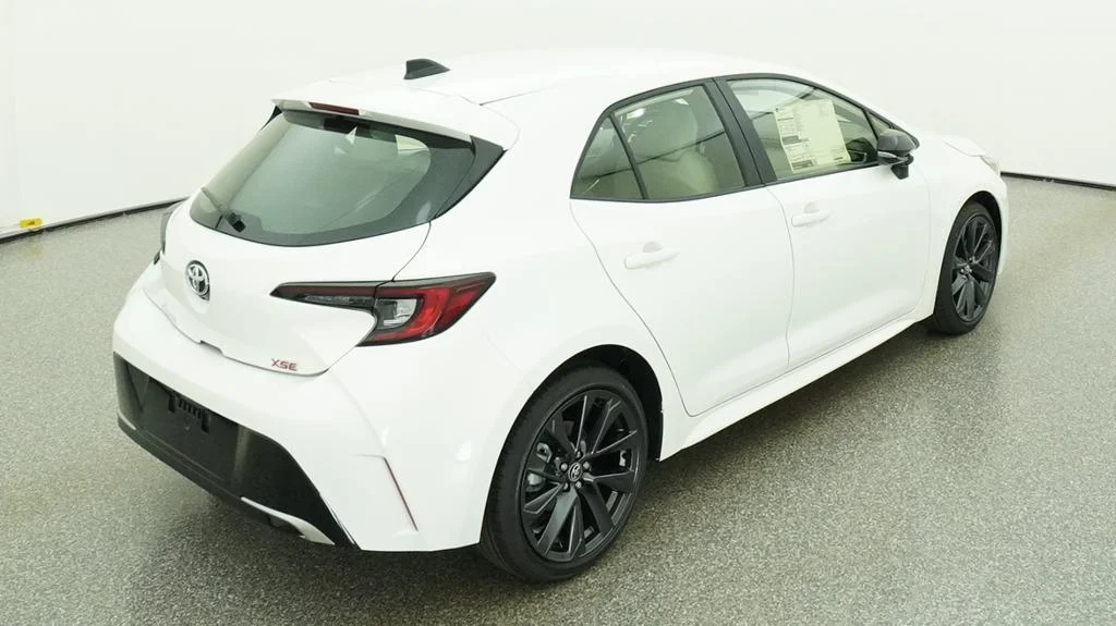 New 2026 Ice Cap Toyota XSE image 18