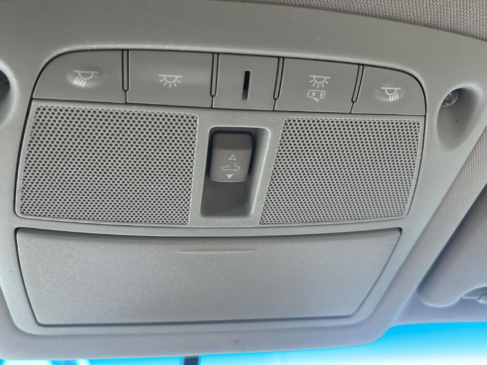 Used 2014 Pearl White Nissan 2.5 SV image 15