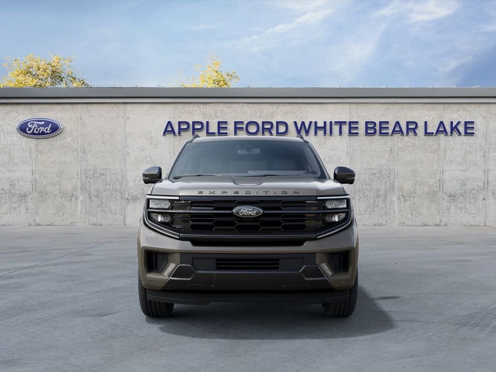 New 2027 Gray Ford Platinum image 3