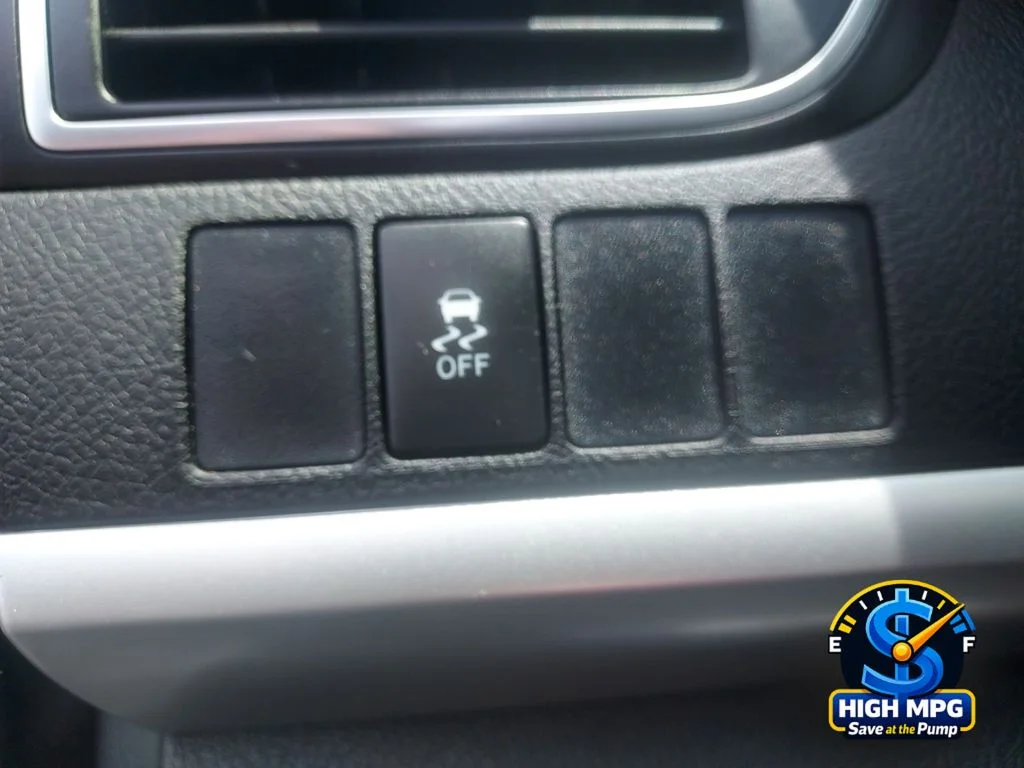 Used 2016 Gray Toyota SE image 19