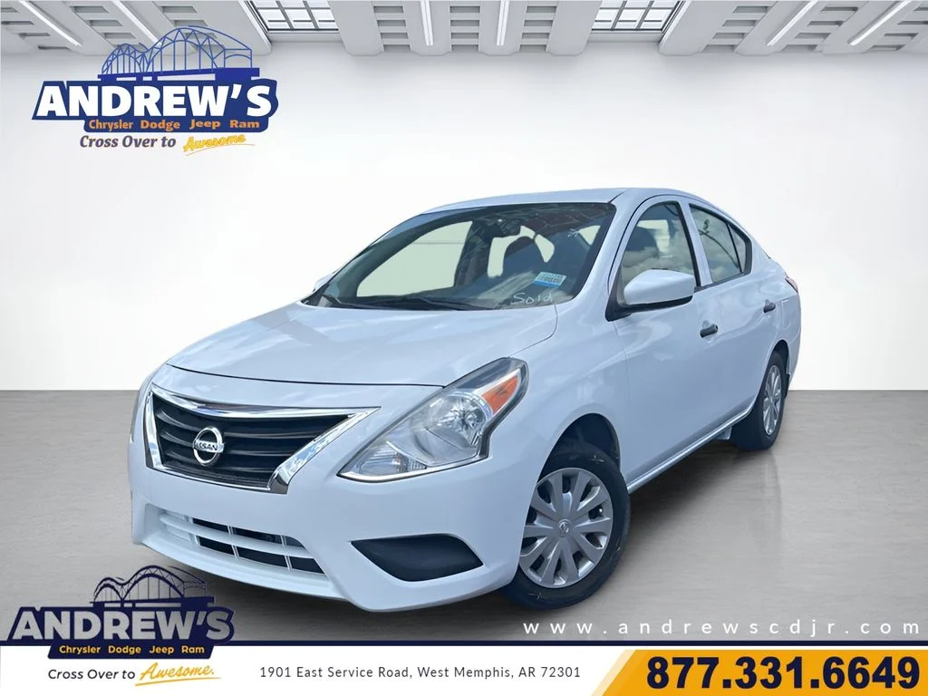2018 Nissan Versa 1.6 S Plus CVT's photo