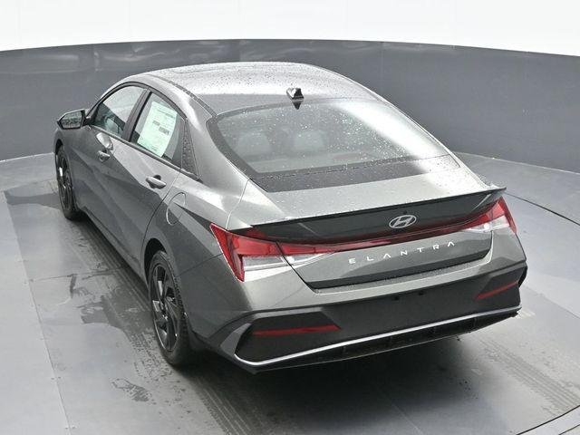 New 2026 Gray Hyundai SEL Sport Plus image 10