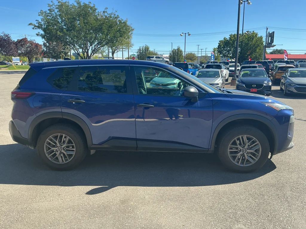 Used 2023 CASPIAN BLUE METALLIC Nissan S image 4