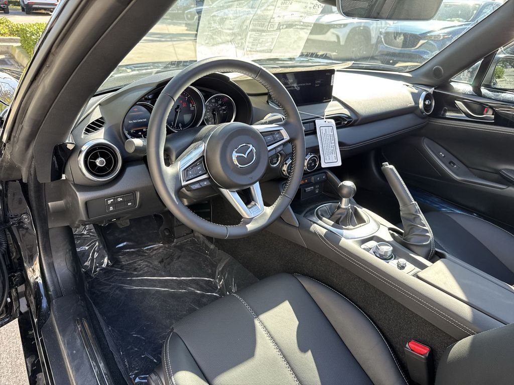 2025 Mazda MX-5 Miata Grand Touring - Photo 19