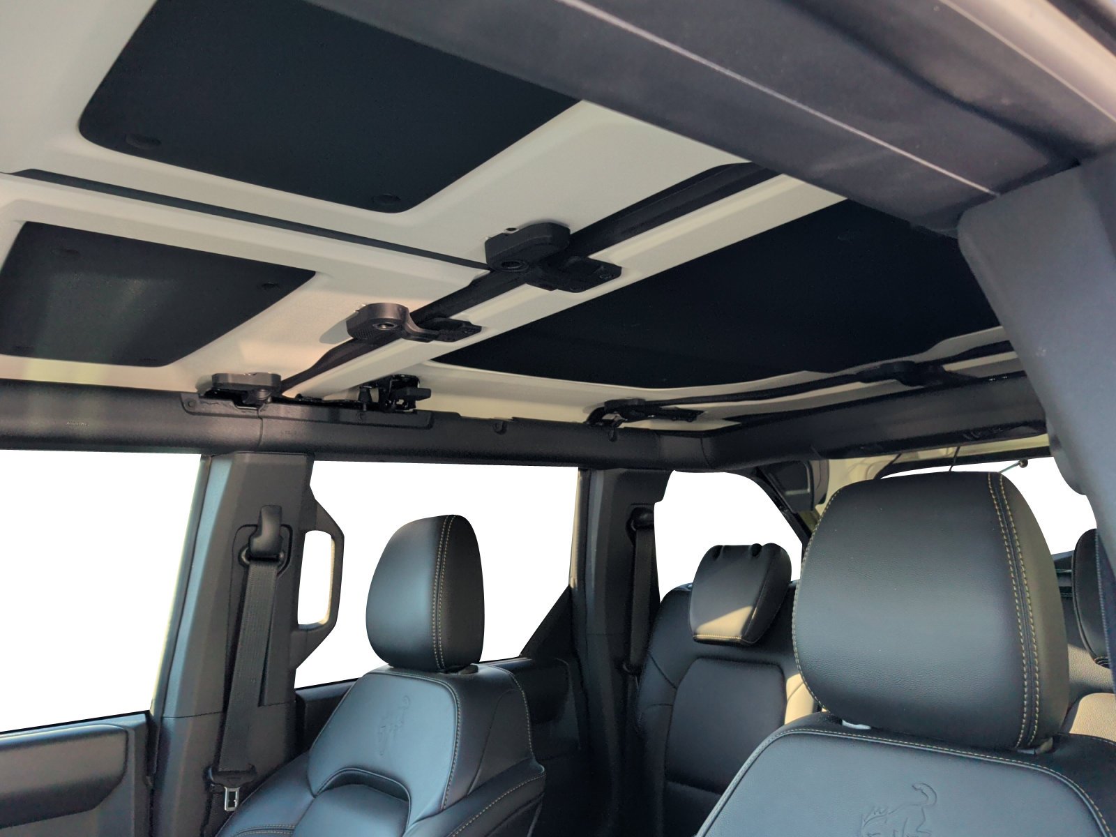 Used 2025 Shadow Black Ford Badlands image 7