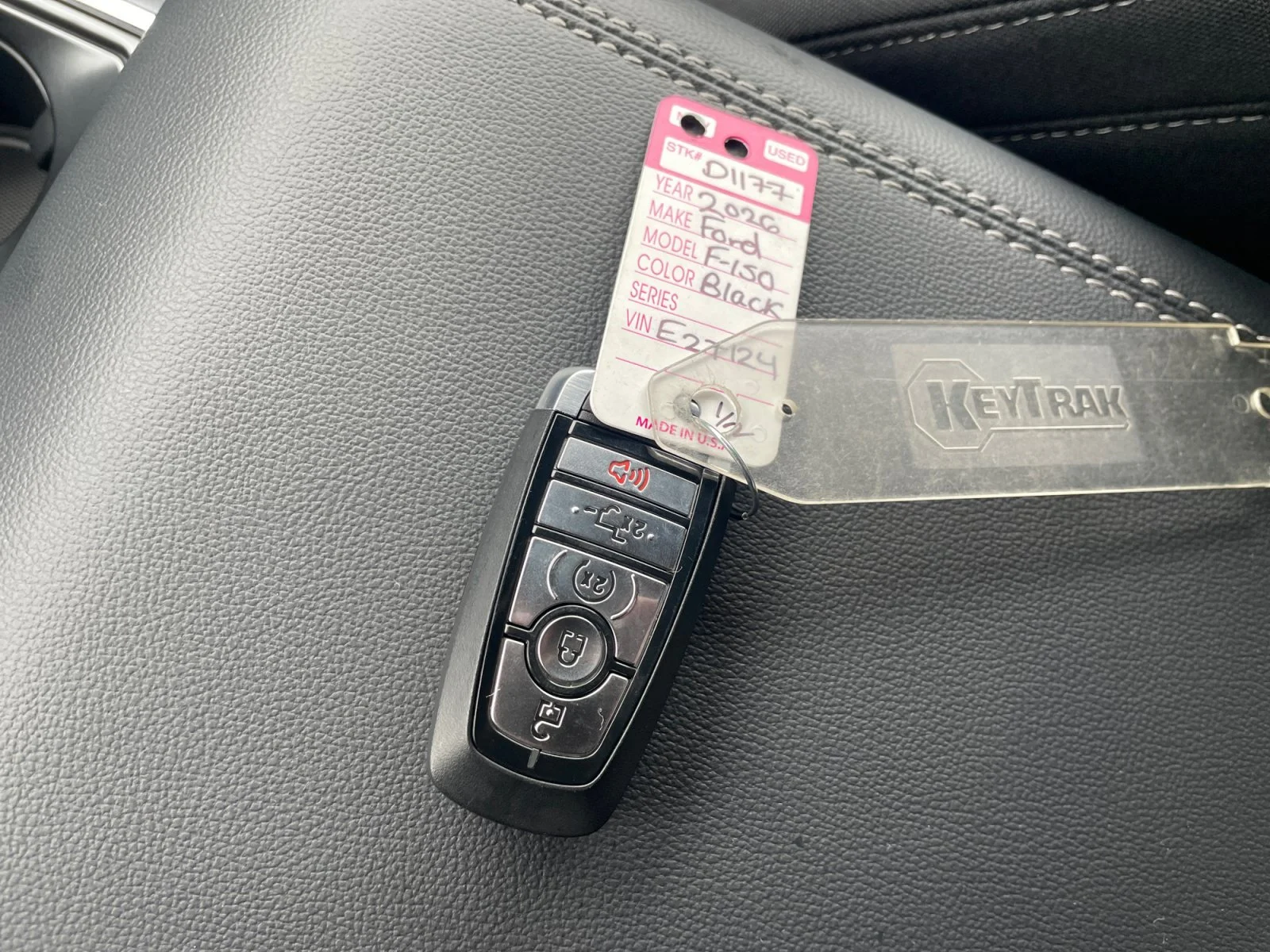 New 2026 Agate Black Metallic Ford XLT image 26