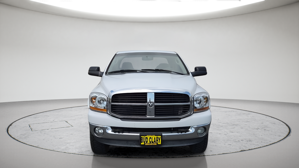 Used 2006 White Dodge SLT image 2