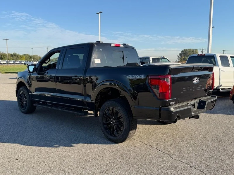 New 2026 Agate Black Metallic Ford XLT 4WD SuperCrew 5.5