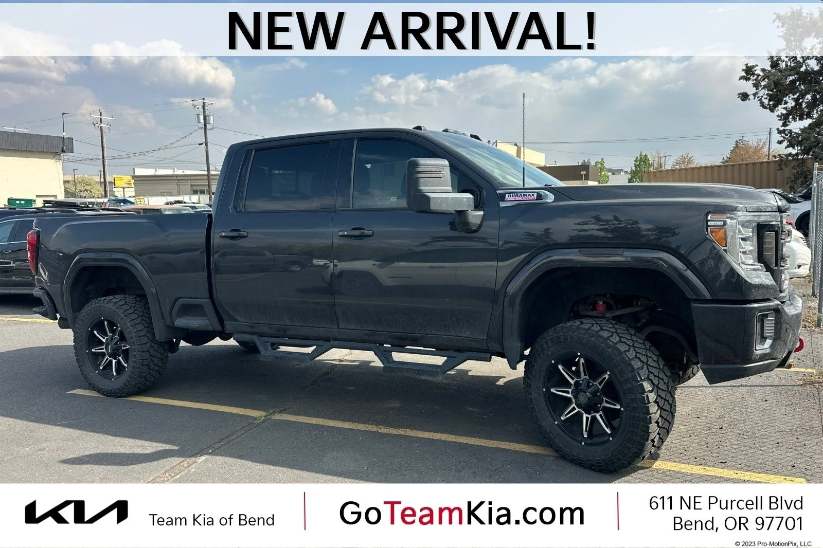2020 GMC Sierra 4WD Crew Cab Standard Box AT4's photo