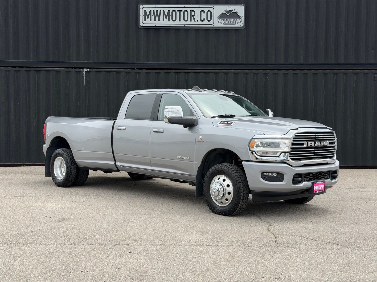 2024 RAM 3500 Laramie 4X4 Crew Cab LWB's photo