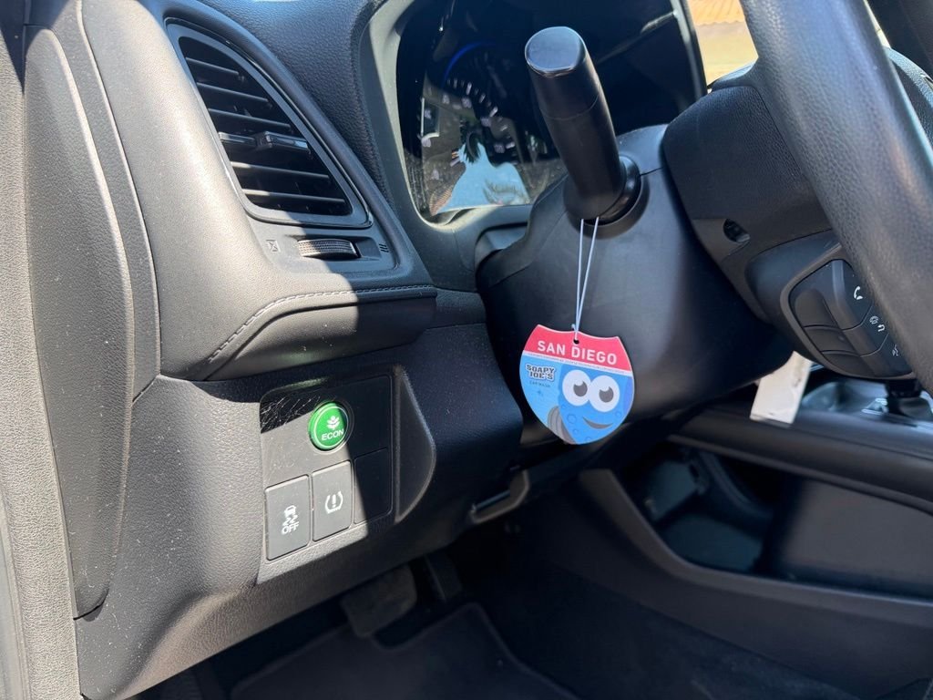 Used 2019  Honda LX image 19