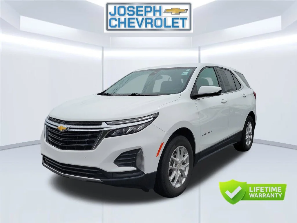 Used 2024 Summit White Chevrolet LT image 2
