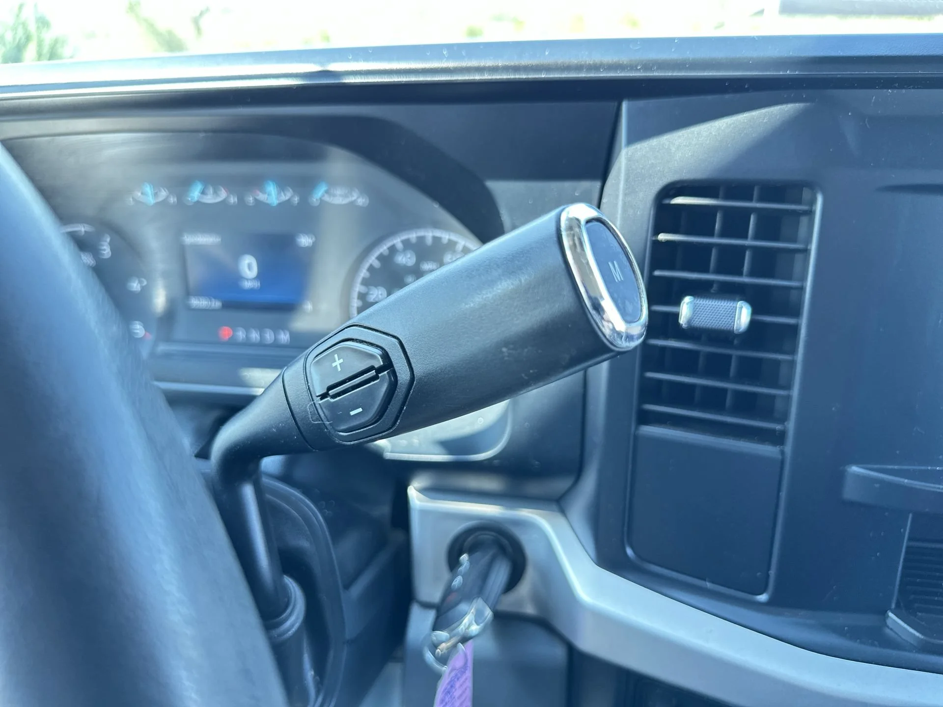 Used 2024 Oxford White Ford XLT image 20