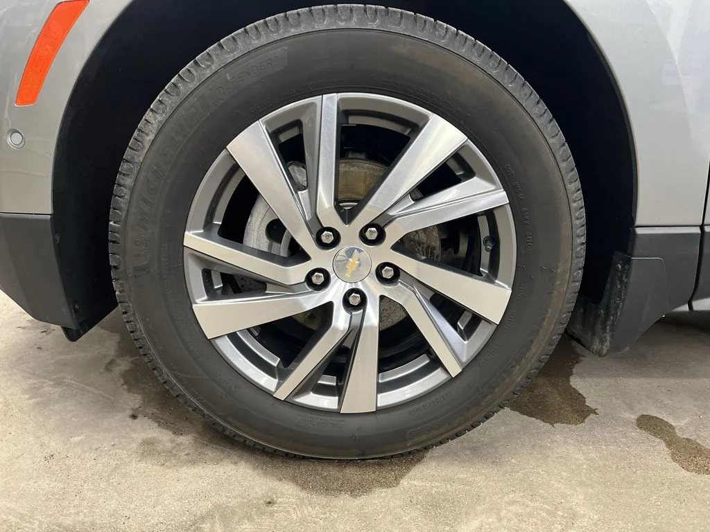 2023 Chevrolet Equinox Premier - Photo 18