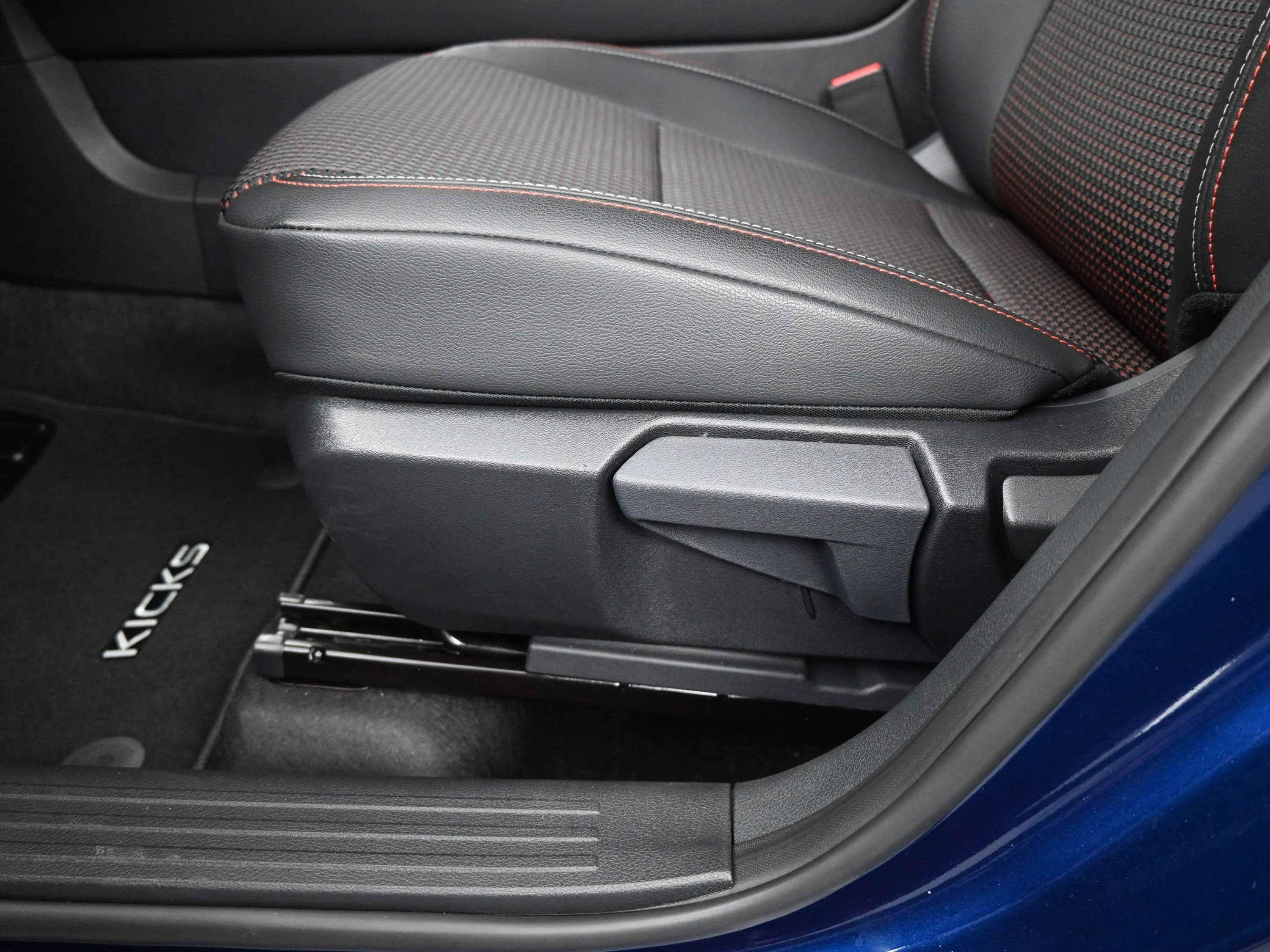 New 2026 Deep Blue Pearl Nissan SR image 10