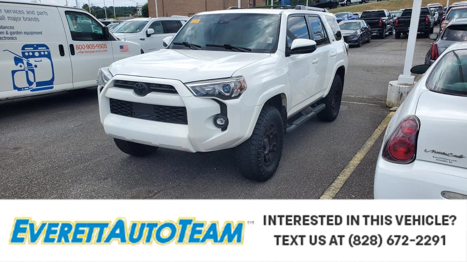 Used 2022 Super White Toyota SR5 image 1