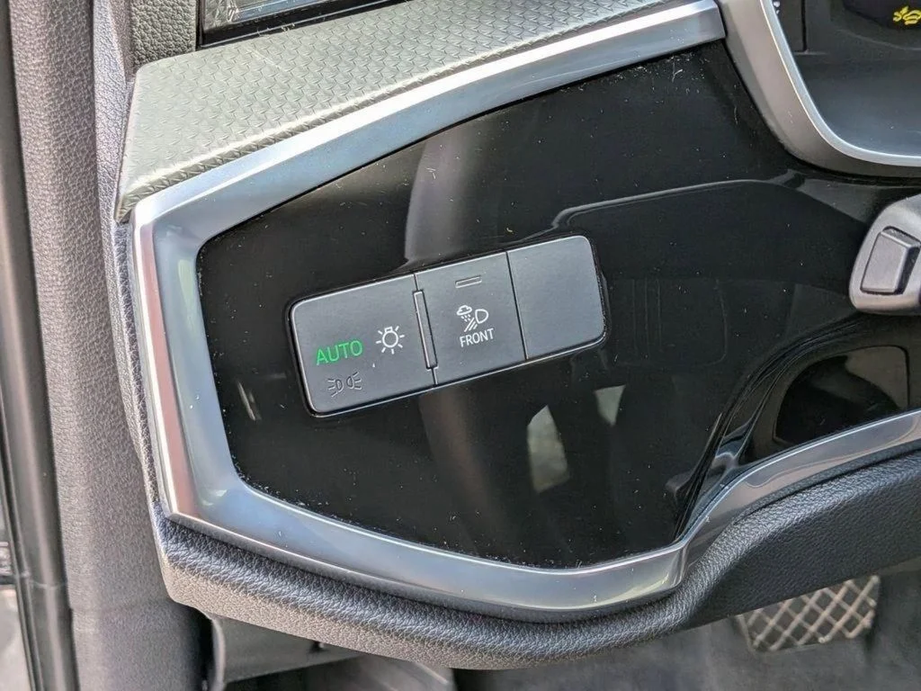 Used 2025 White Audi Premium image 16