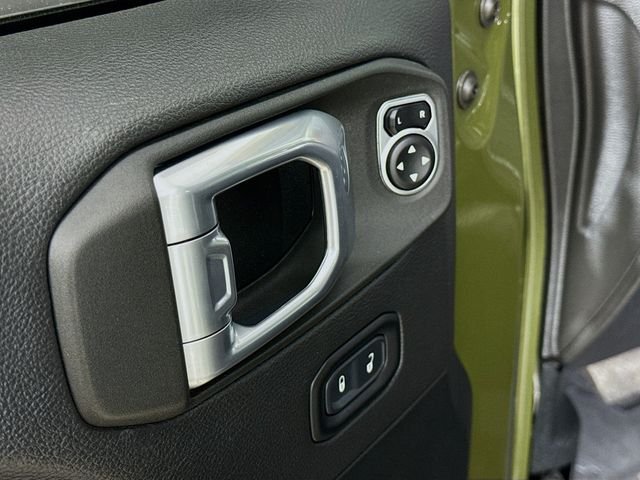 Used 2021 Green Jeep Unlimited Rubicon image 18