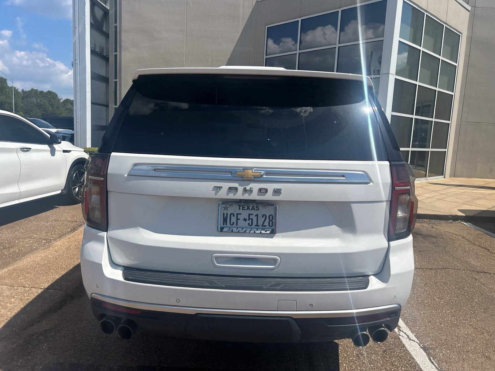 Used 2021 White Chevrolet High Country image 18