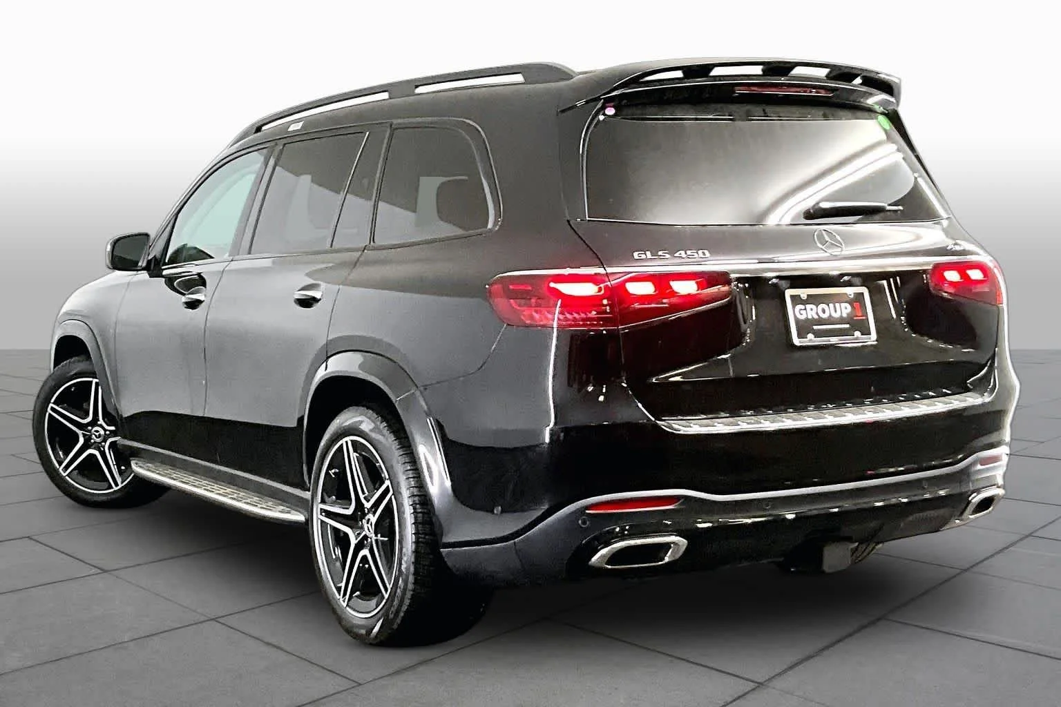 New 2026 Obsidian Black Metallic Mercedes-Benz GLS 450 image 4