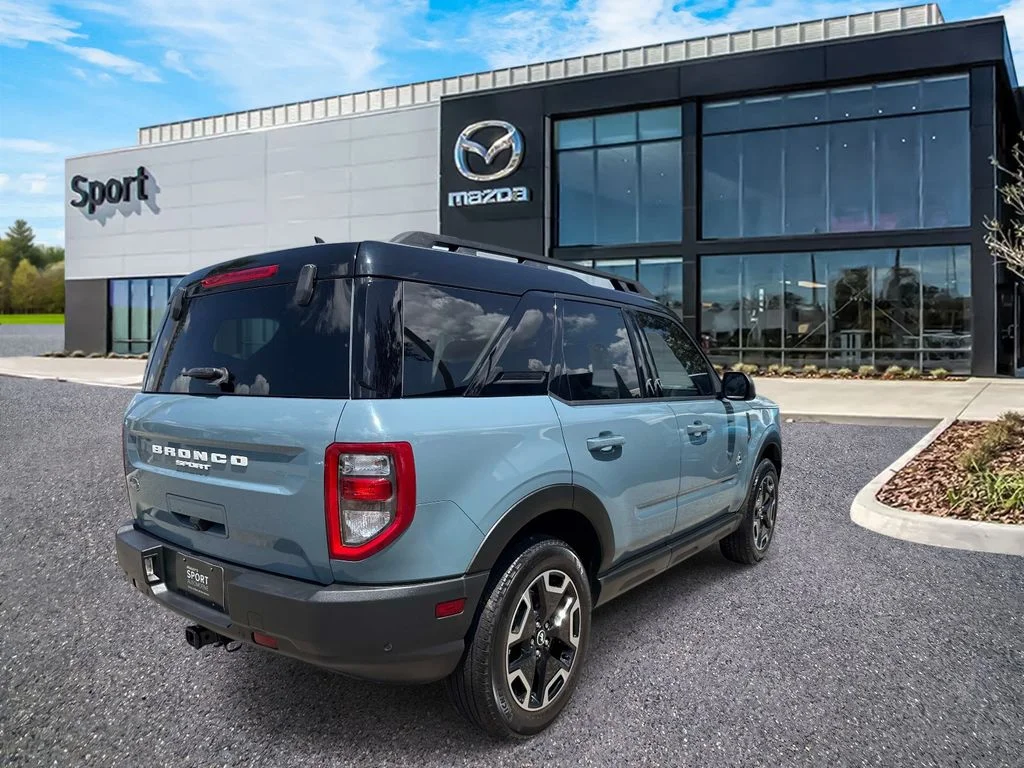 Used 2022  Ford Outer Banks image 3