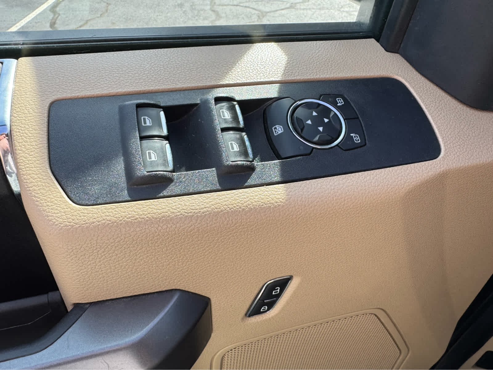 Used 2021 Agate Black Metallic Ford XLT image 14