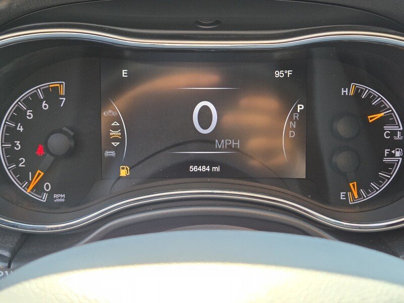 Used 2020 Gray Jeep Laredo E image 28