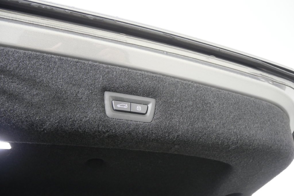 Certified Used 2026 Gray Metallic BMW 740i image 19